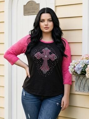 L&B Life Black Raglan Top, Hot Pink Lace Sleeves, Rhinestone Cross Graphic L EUC
